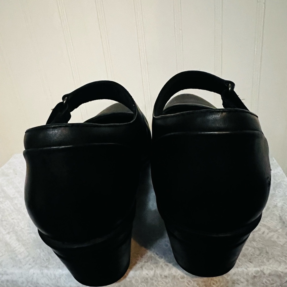 Clarks Emslie Lulin Mary Jane Leather Shoes, Black Size 8